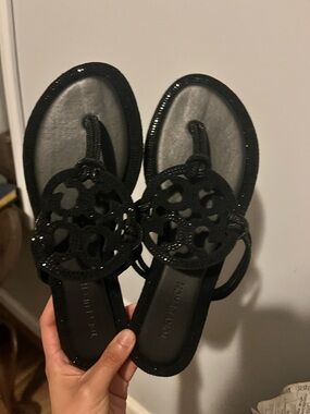 Tory Burch Black Logo Cutout Thong Sandals